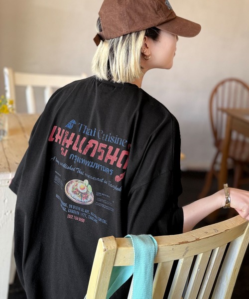 Java tシャツ 「JaVaジャバコラボ」お洒落見え確定。綿100%タイ料理メニュー風プリントルーズフィットTシャツ(オーバーサイズ) レディース - 画像 (3)