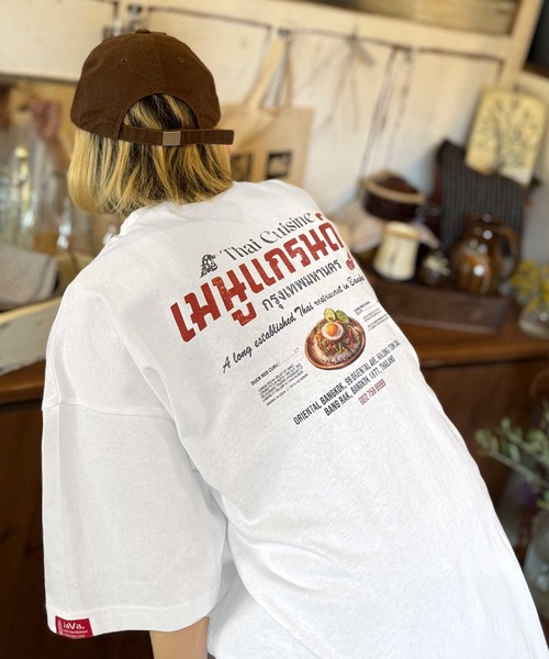 Java tシャツ 「JaVaジャバコラボ」お洒落見え確定。綿100%タイ料理メニュー風プリントルーズフィットTシャツ(オーバーサイズ) レディース - 画像 (8)