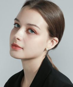 ピアス レディース シルバー925 スワロフスキー 淡水パール 可愛い 両耳 誕生日 記念日 クリスマス 母の日 テレワーク ランチ会 金属アレルギー対応