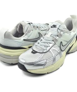 NIKE ナイキ ウィメンズ V2K ラン WMNS RUN summit white/metallic silver fd0736-100 ユニセックス スニーカー サミットホワイト メタリックシルバー