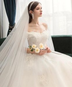 結婚式ドレス 花嫁 ウェディングドレス オフショルダー Aラインドレス 白 ホワイト 披露宴 二次会 ブライダルドレス ボートネック