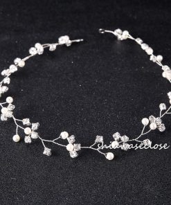 ヘッドドレス ウェディング  髪飾り ブライダル ヘッドアクセサリー ヘアアクセサリー ティアラ ヘッドピース　カチューシャ 二次会 発表会 誕生日