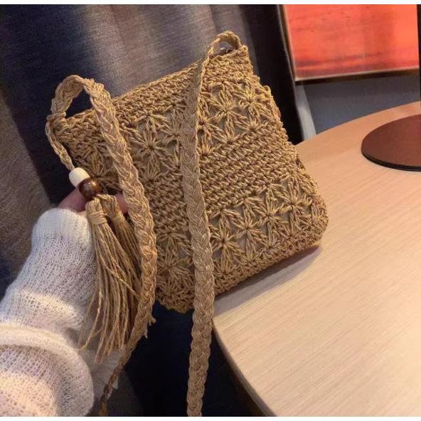 かごバッグ ショルダー レディース 肩掛け 斜めがけ 草編みバック フリンジ 草編み 軽量 おしゃれ 巾着付き かわいい 旅行 リゾート - 画像 (7)