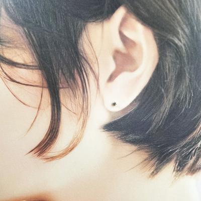 ふるさと納税 甲府市 10金ホワイトゴールド製ダイヤモンド1粒スタッドピアス Total 0.10ct 【1449553】 - 画像 (3)